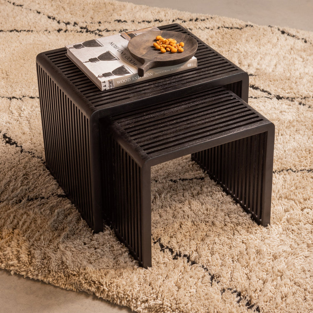 WILLA BIJZETTAFELS RECYCLED TEAK ZWART - SET VAN 2